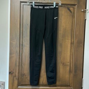 Women’s NIKE PRO black leggings size large